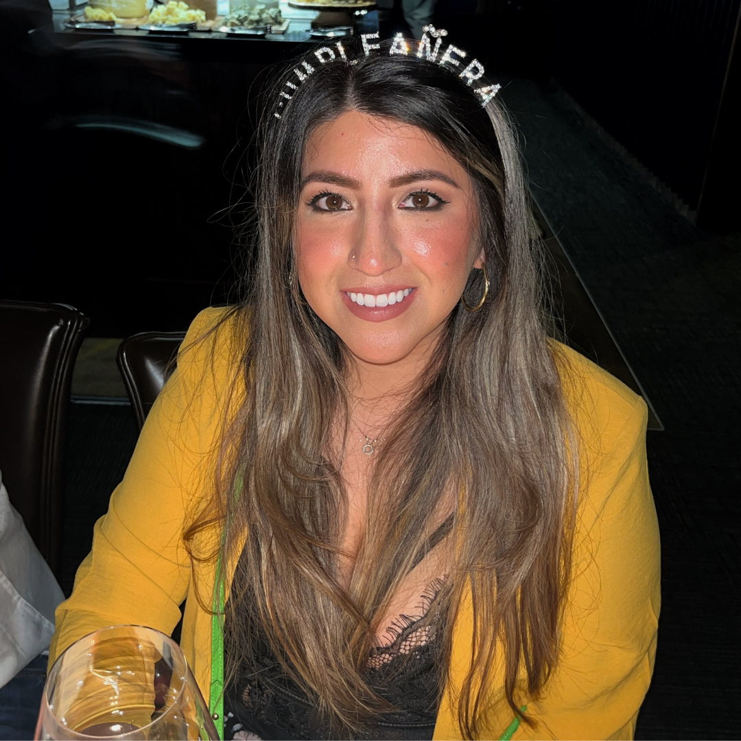Cumpleañera Birthday Bundle in Silver – Rhinestone Headband & Matching Sash, Set de Cumpleaños con Diadema de Diamantes y Banda – Perfect for the Birthday Queen