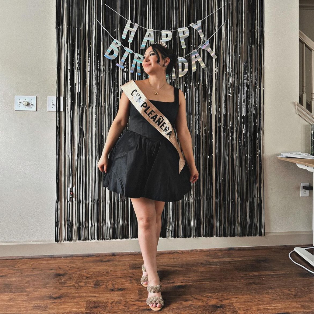 Cumpleañera Birthday Bundle in Rose Gold – Rhinestone Headband & Matching Sash, Set de Cumpleaños con Diadema de Diamantes y Banda – Perfect for the Birthday Queen