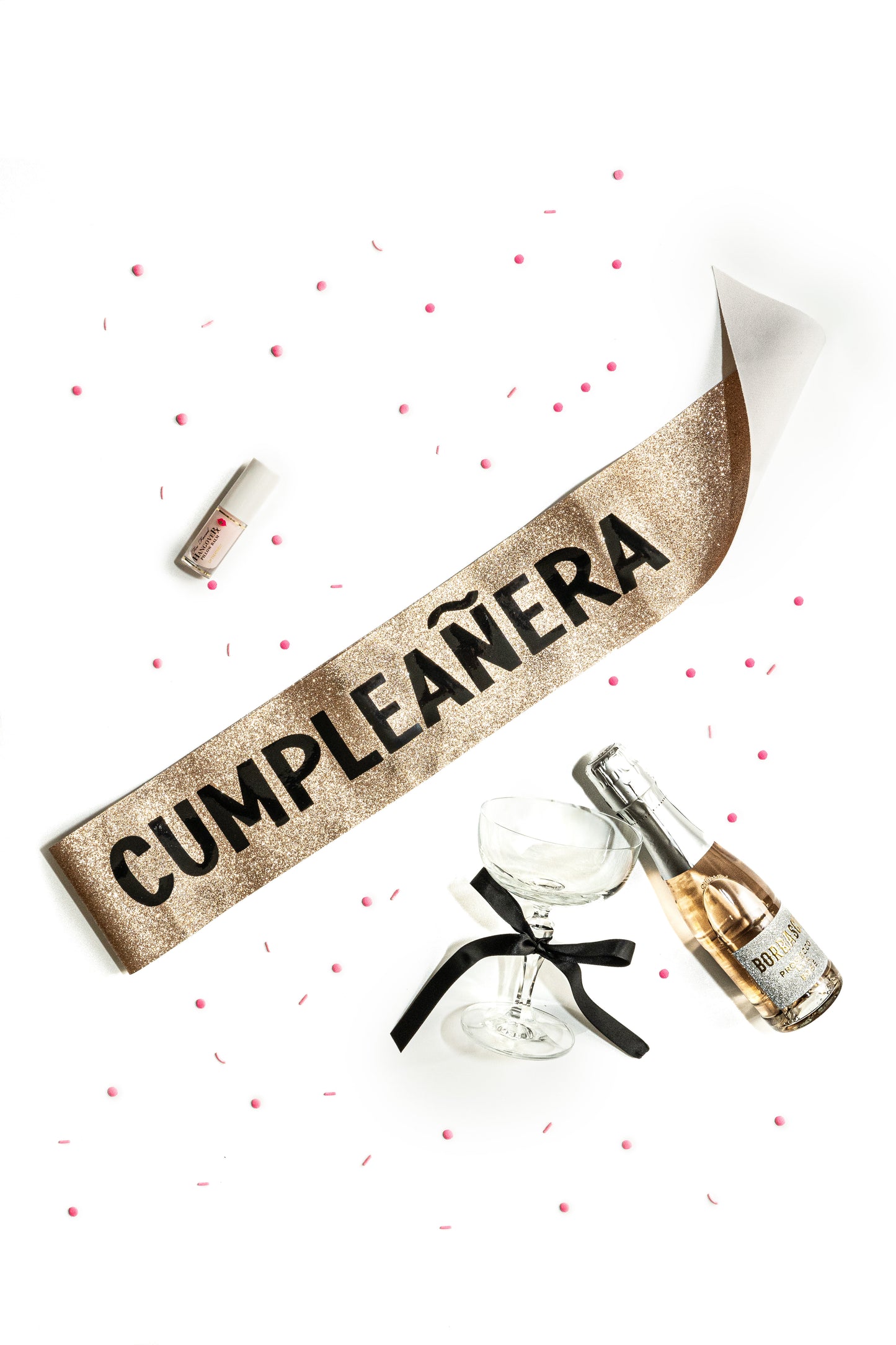 Cumpleañera Birthday Bundle in Rose Gold – Rhinestone Headband & Matching Sash, Set de Cumpleaños con Diadema de Diamantes y Banda – Perfect for the Birthday Queen