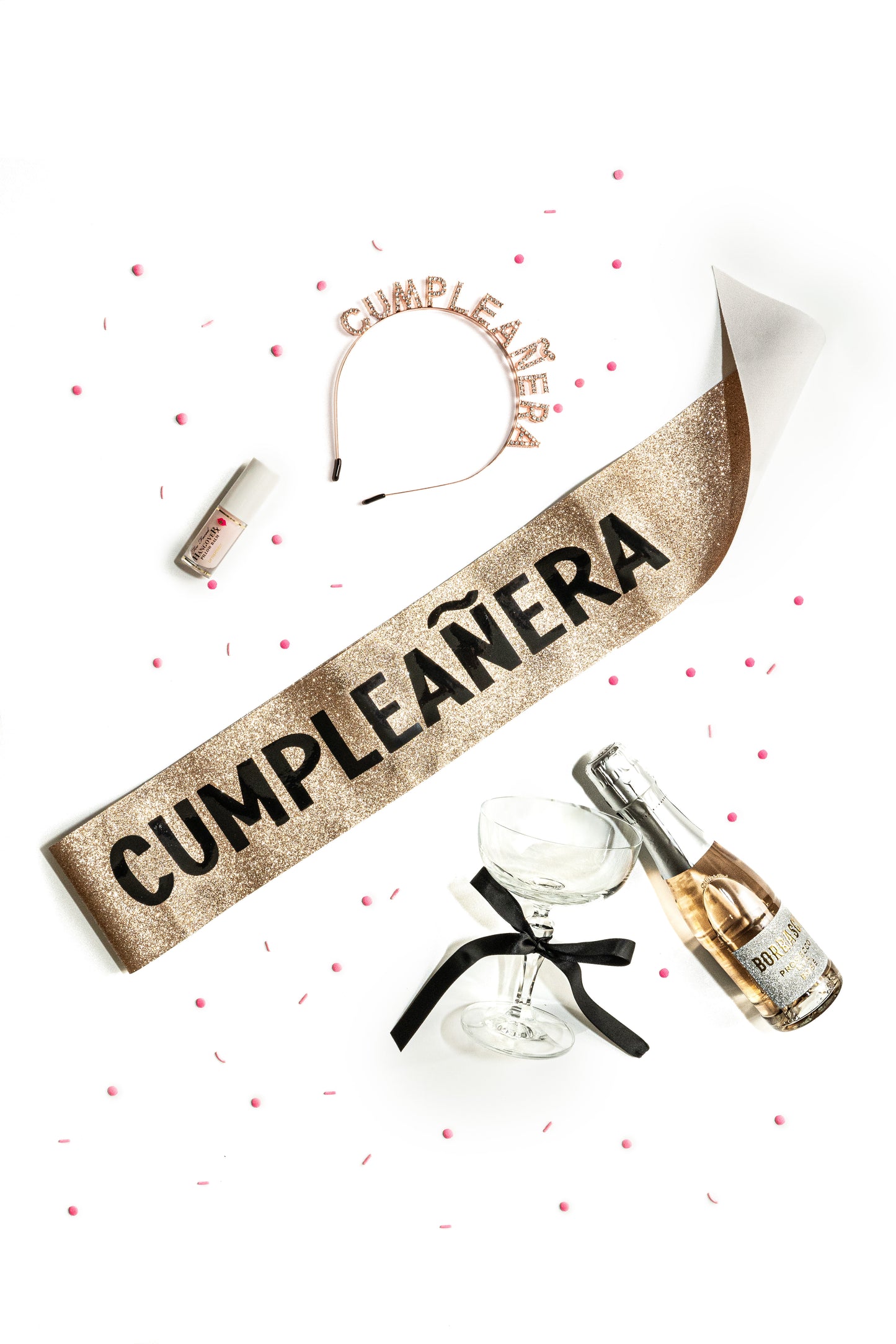Cumpleañera Birthday Bundle in Rose Gold – Rhinestone Headband & Matching Sash, Set de Cumpleaños con Diadema de Diamantes y Banda – Perfect for the Birthday Queen